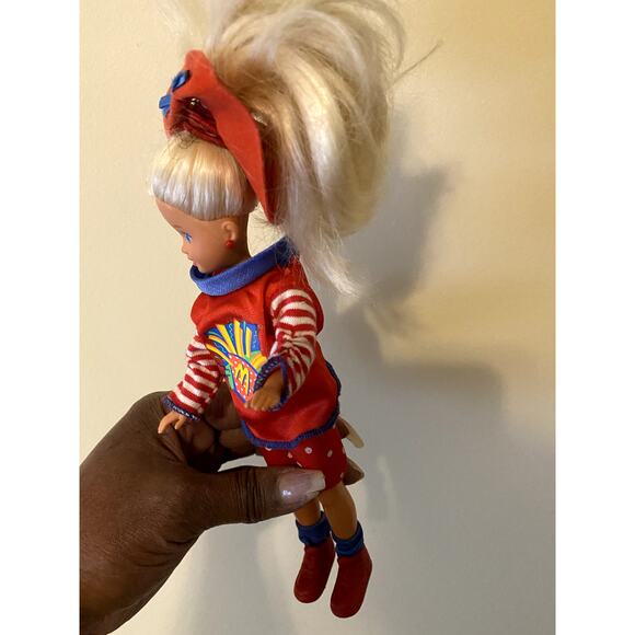 Vintage 1993 McDonald's Happy Meal Stacie - Barbie - Picture 3 of 4